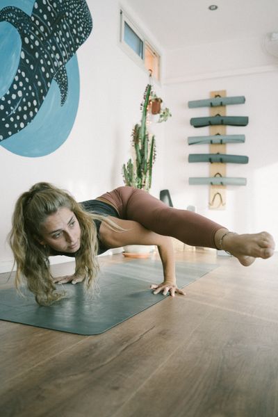 Yoga 8